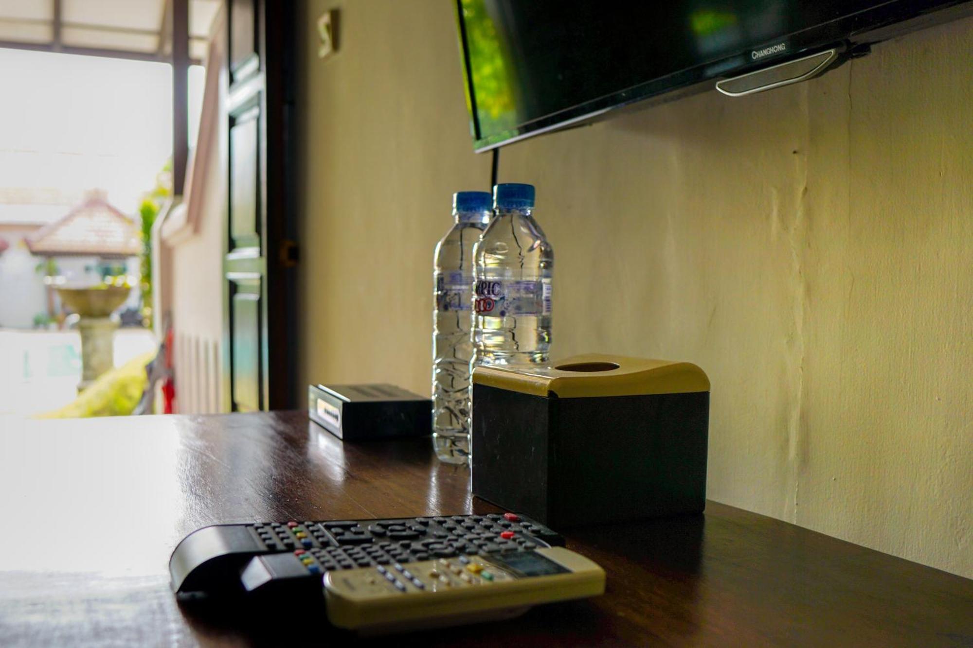 Hotel Tulips Jogjakarta Kamer foto